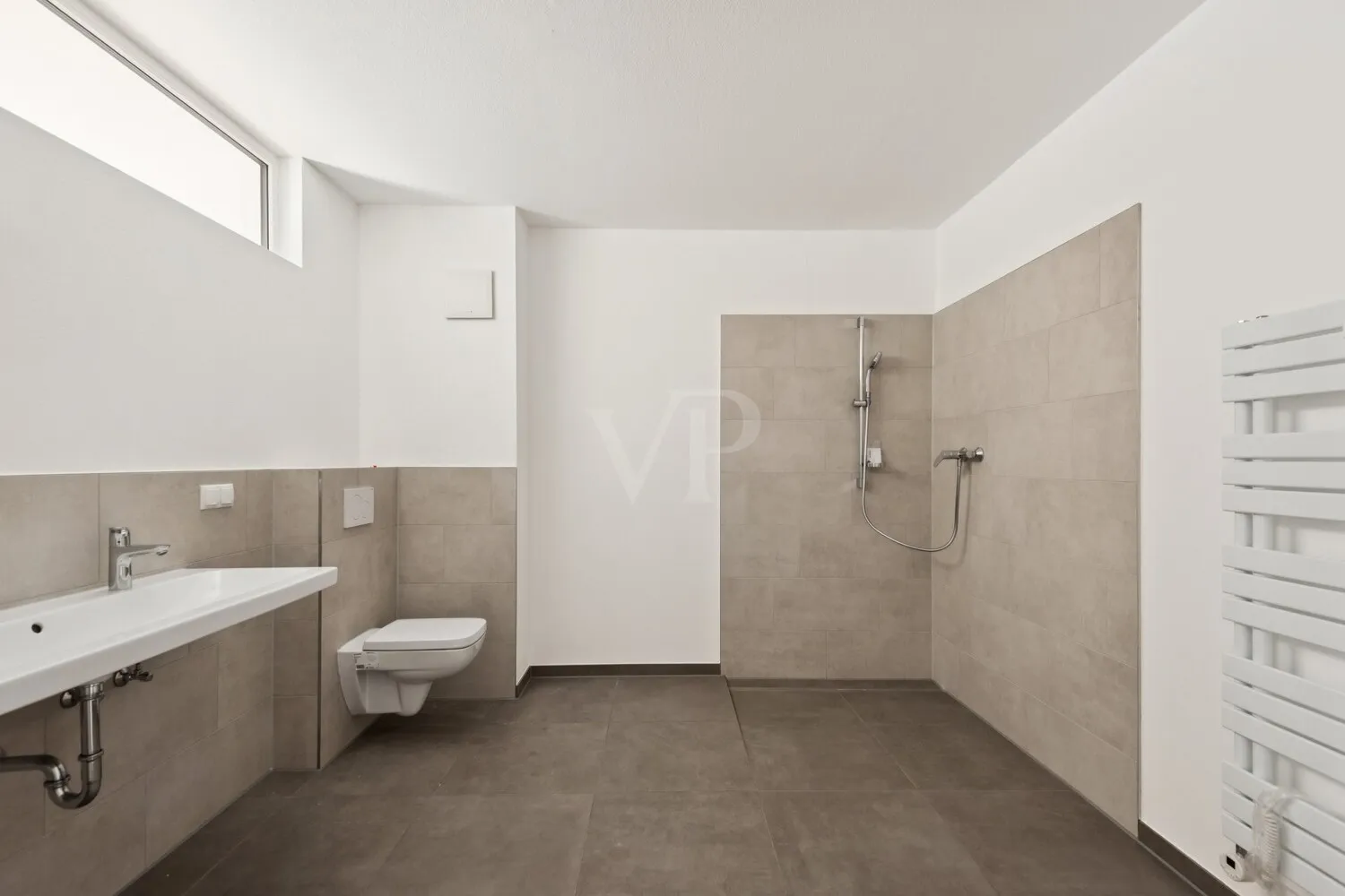 behindertengerechtes Badezimmer