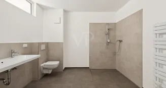 von_poll_real_estate_property_25145259_image_7