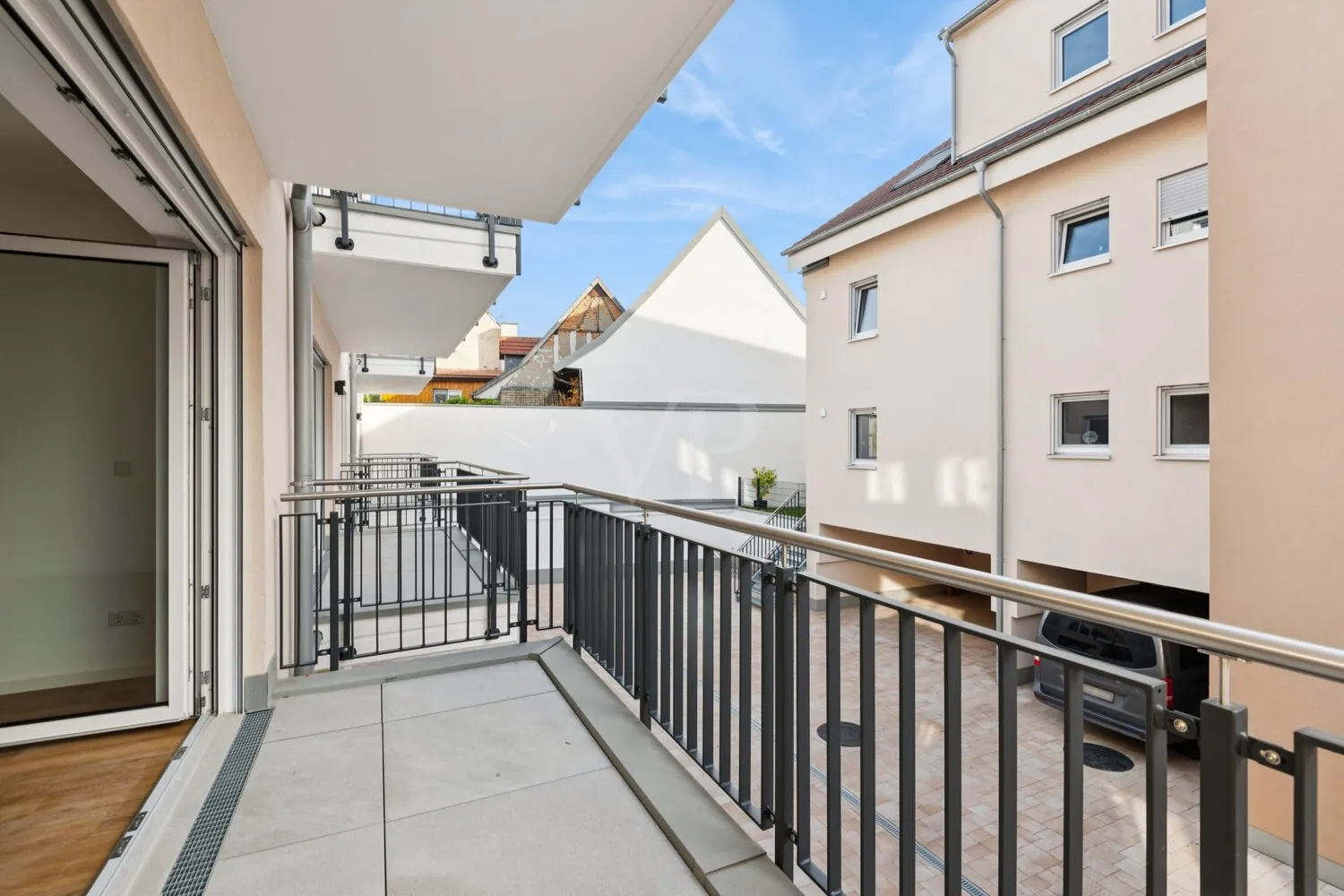 südöstlich ausgerichteter Balkon