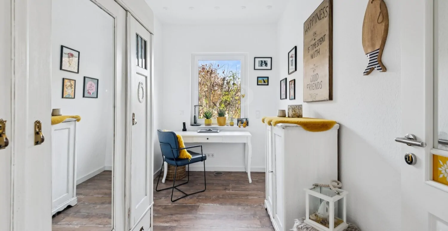 Büro / Arbeitszimmer