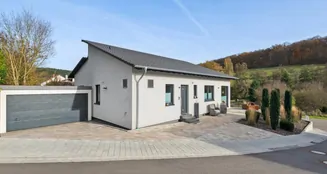 von_poll_real_estate_property_25145258_image_0