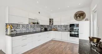 von_poll_real_estate_property_25145258_image_5