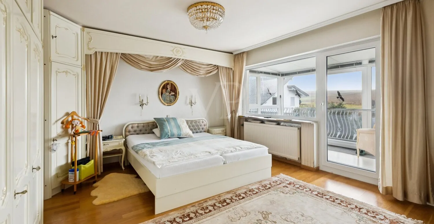 Schlafzimmer mit Wintergarten