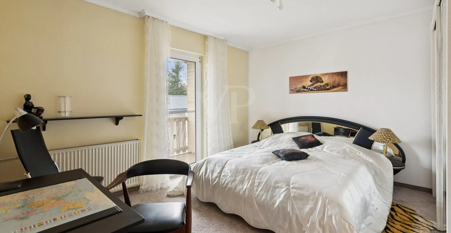 zweites Schlafzimmer mit Balkon