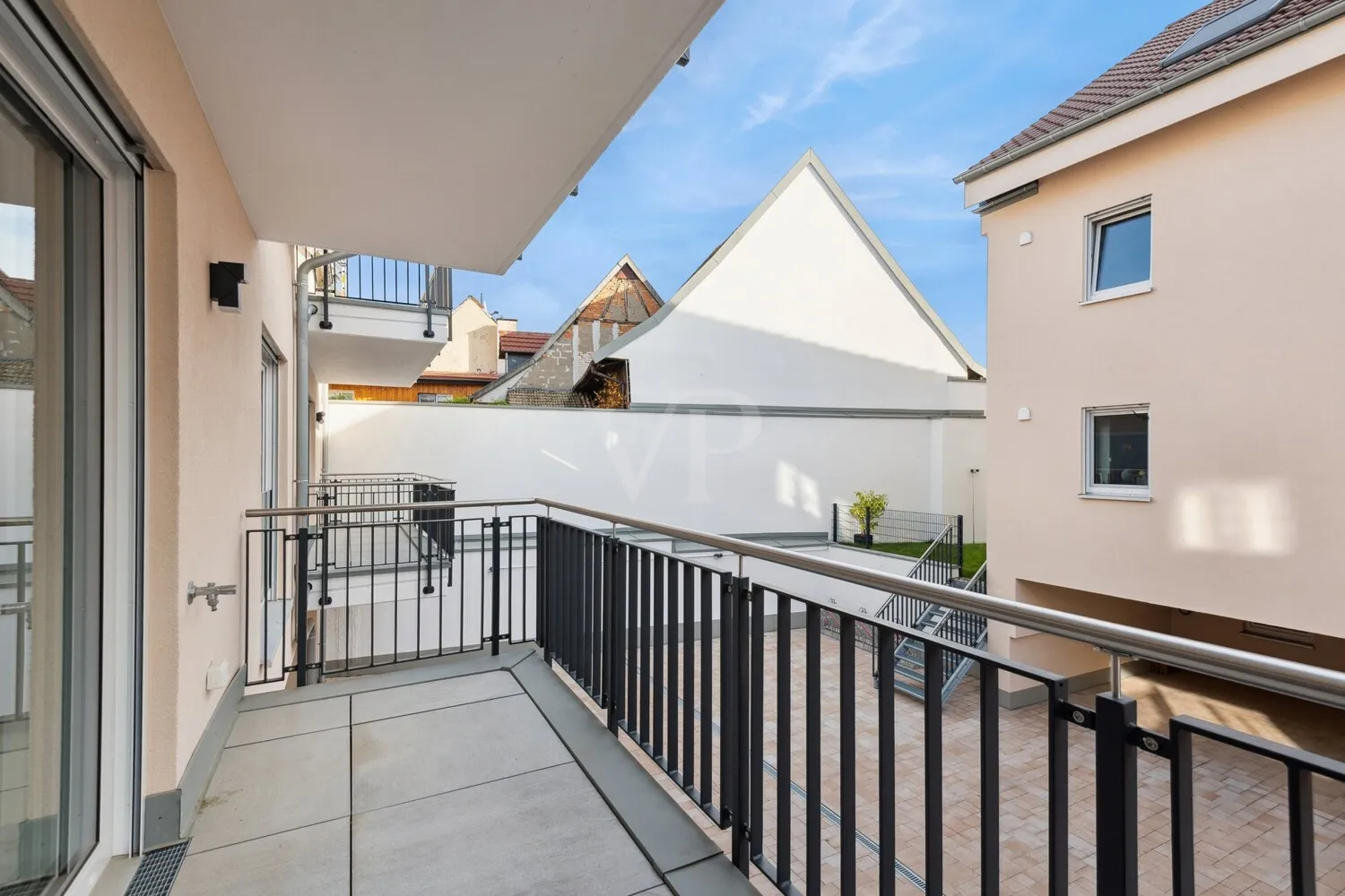 südlich ausgerichteter balkon