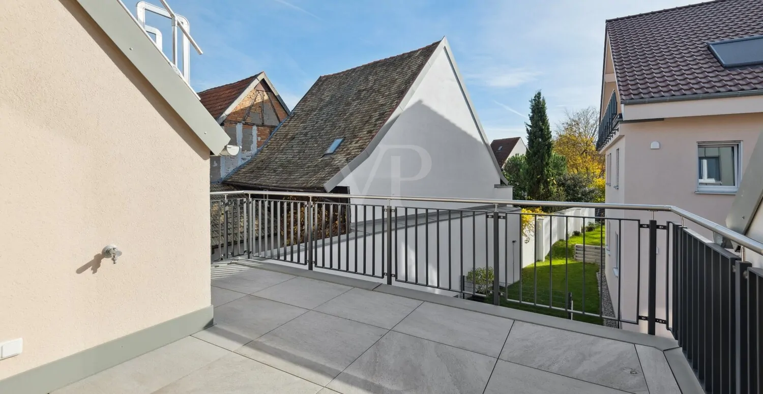 südlich ausgerichteter balkon