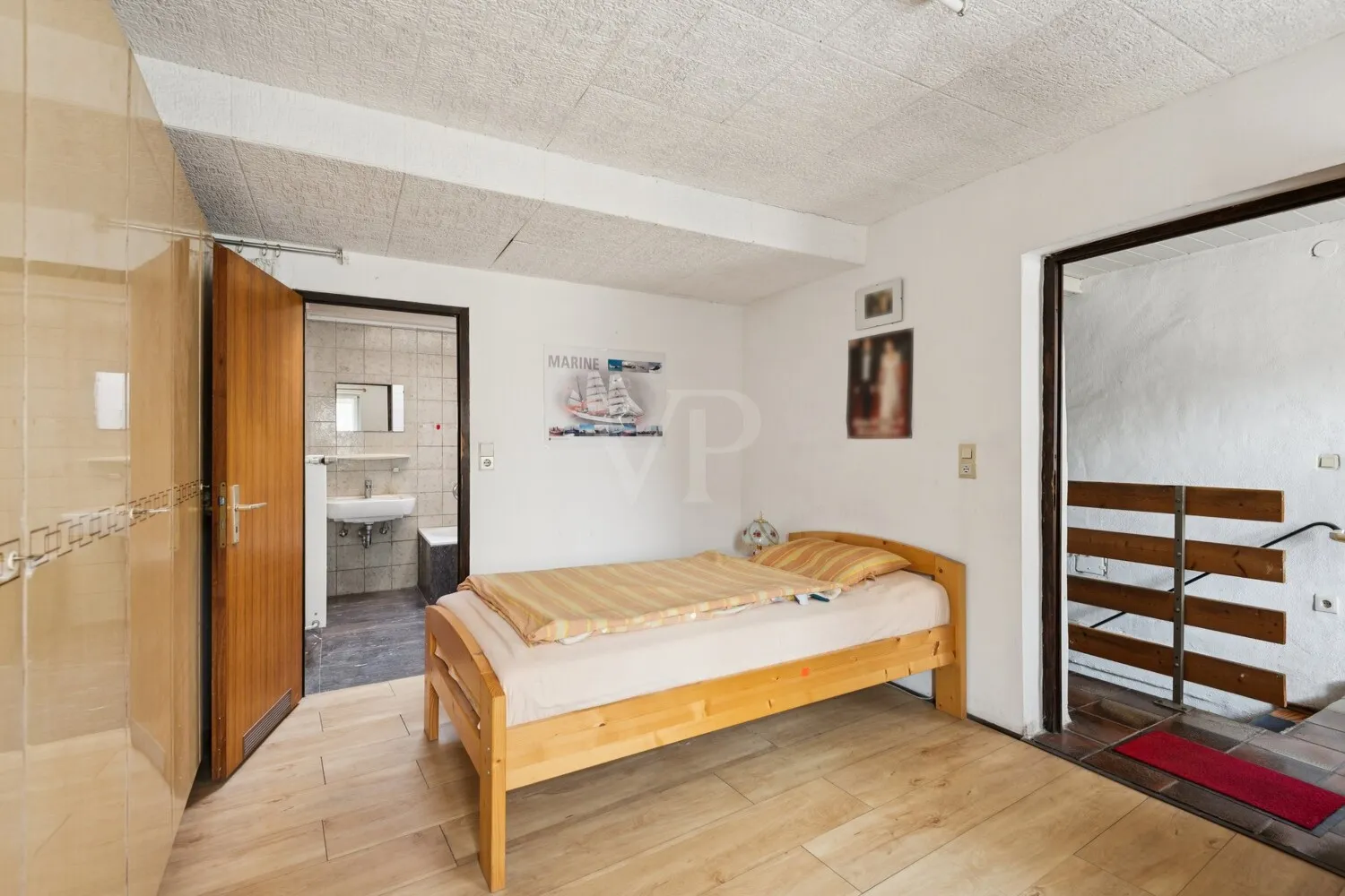 Schlafzimmer mit Bad Zugang