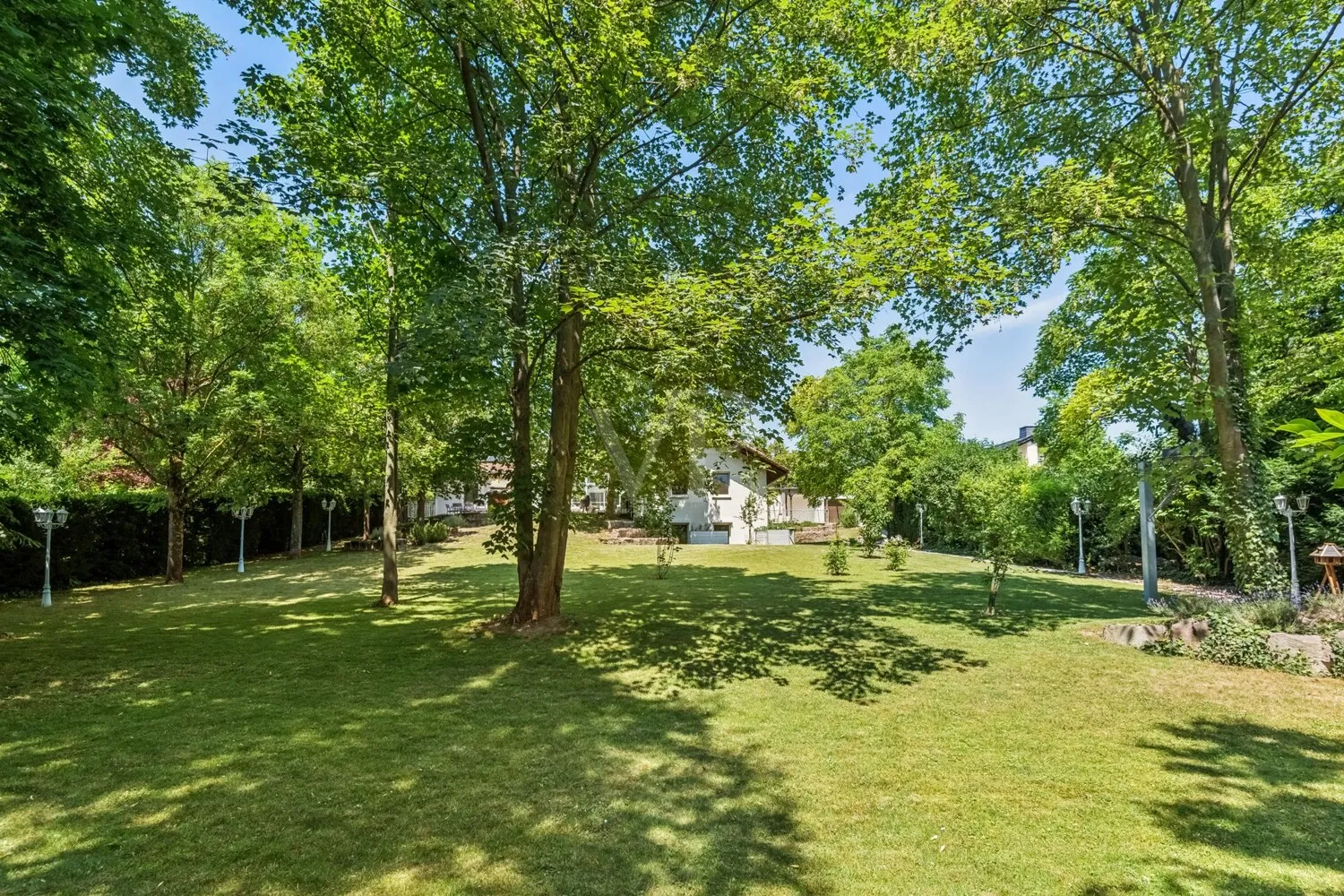 parkähnlicher Garten