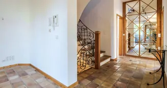 von_poll_real_estate_property_25141049_image_2