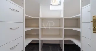 von_poll_real_estate_property_25141049_image_17