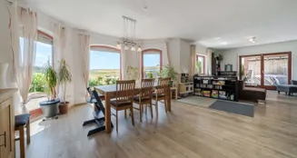 von_poll_real_estate_property_25141036a_image_1