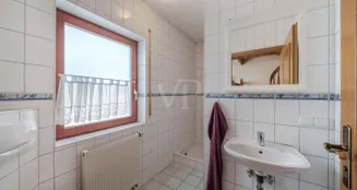 von_poll_real_estate_property_25141036a_image_4