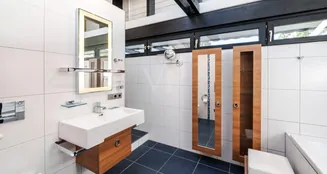 von_poll_real_estate_property_25141052_image_8