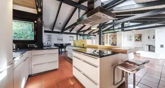 von_poll_real_estate_property_25141052_image_0