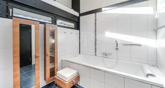 von_poll_real_estate_property_25141052_image_9