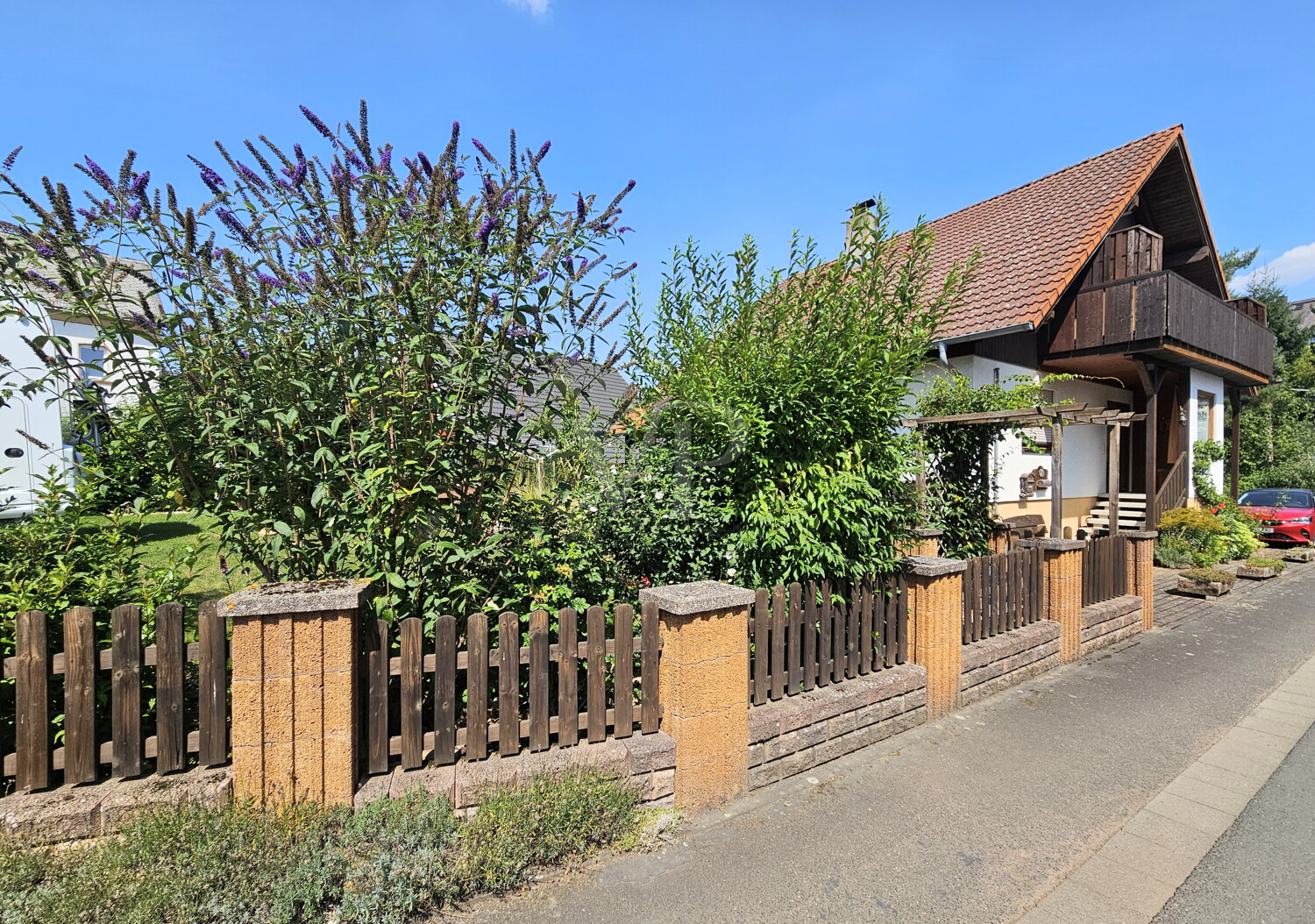 Straßenansicht