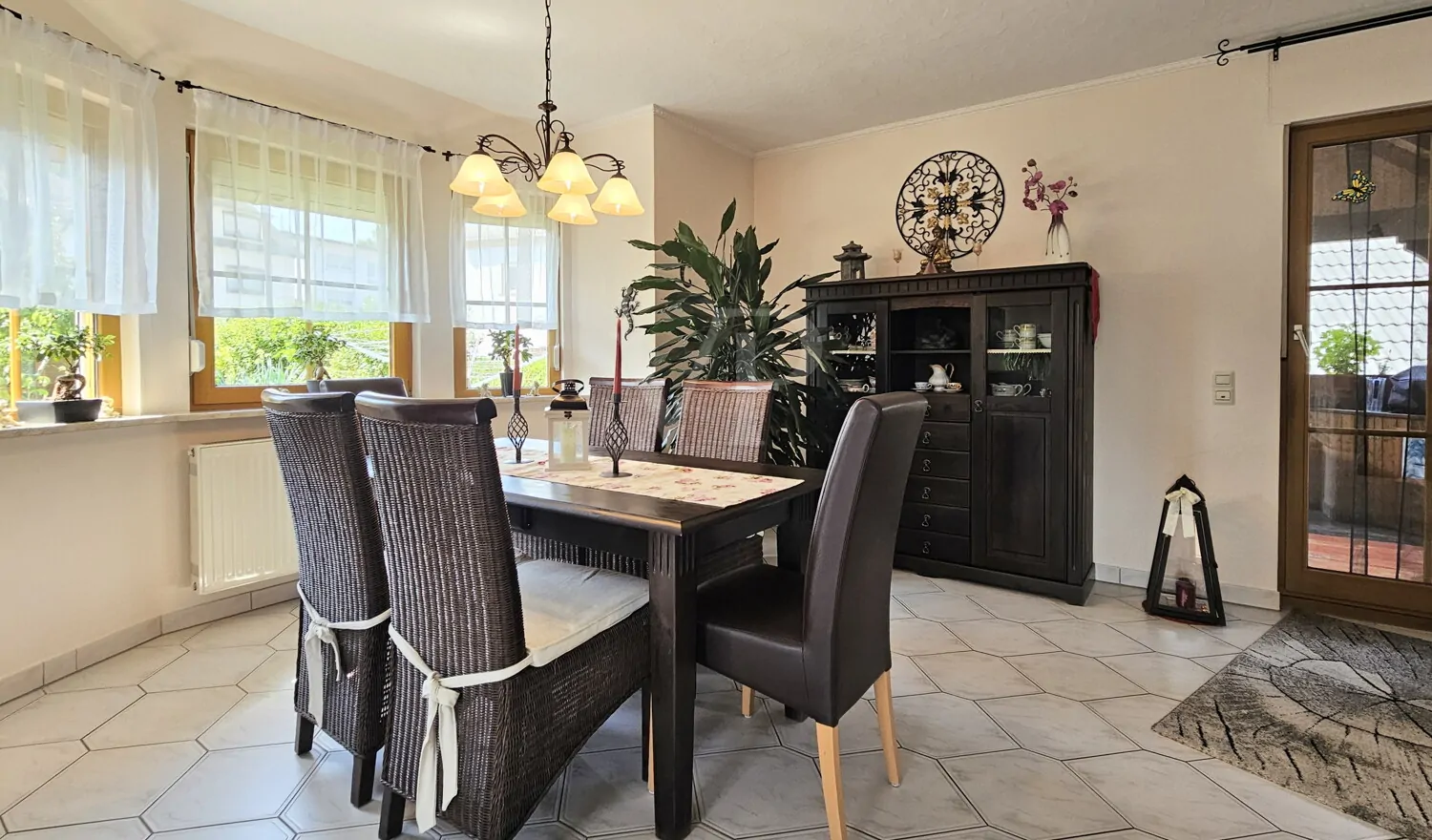 Gemütlicher Essbereich