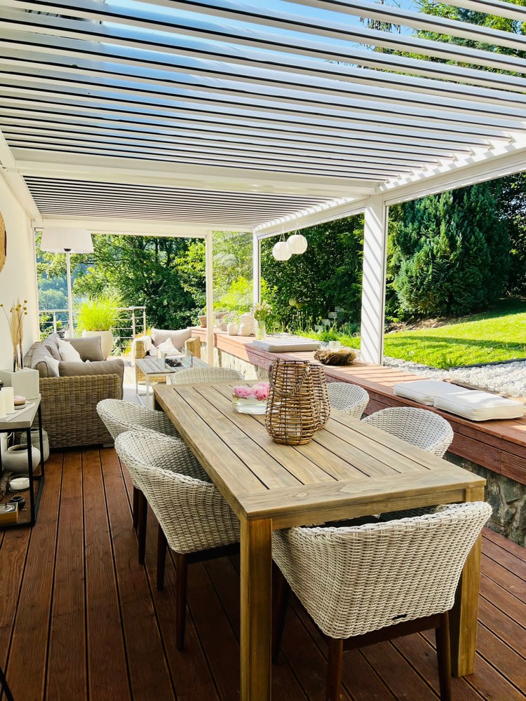 Pergola mit Beschattungssystem