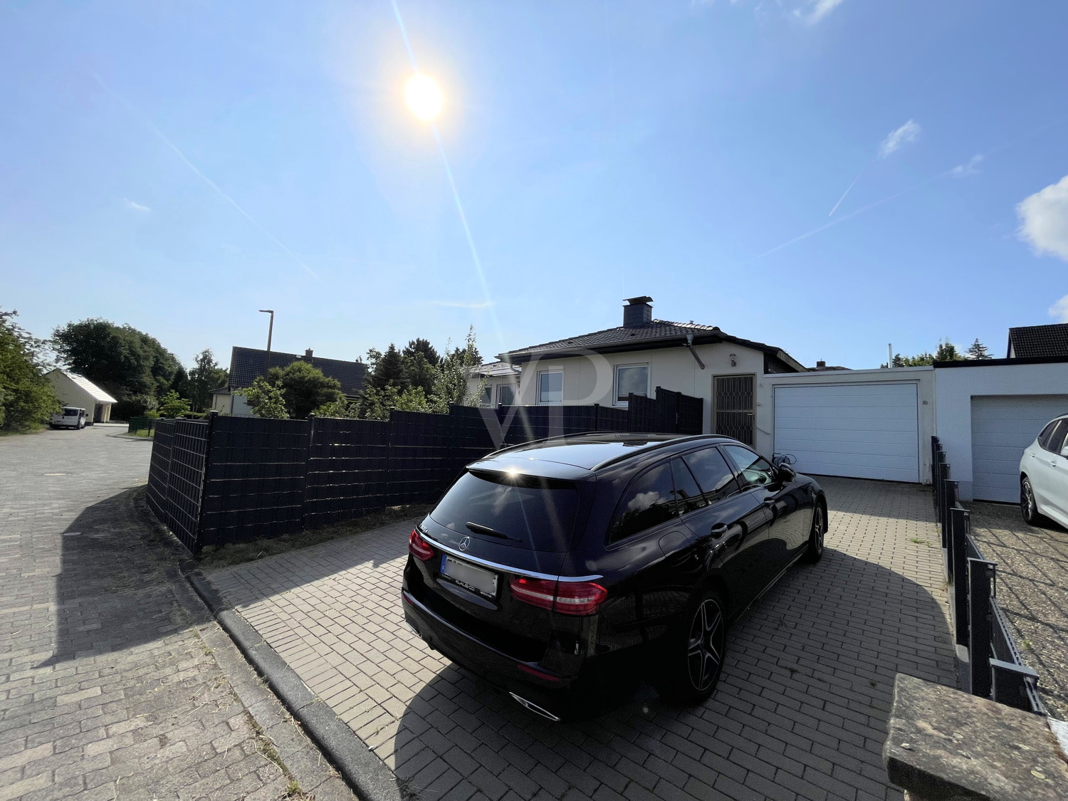 PKW Stellplatz mit Garage