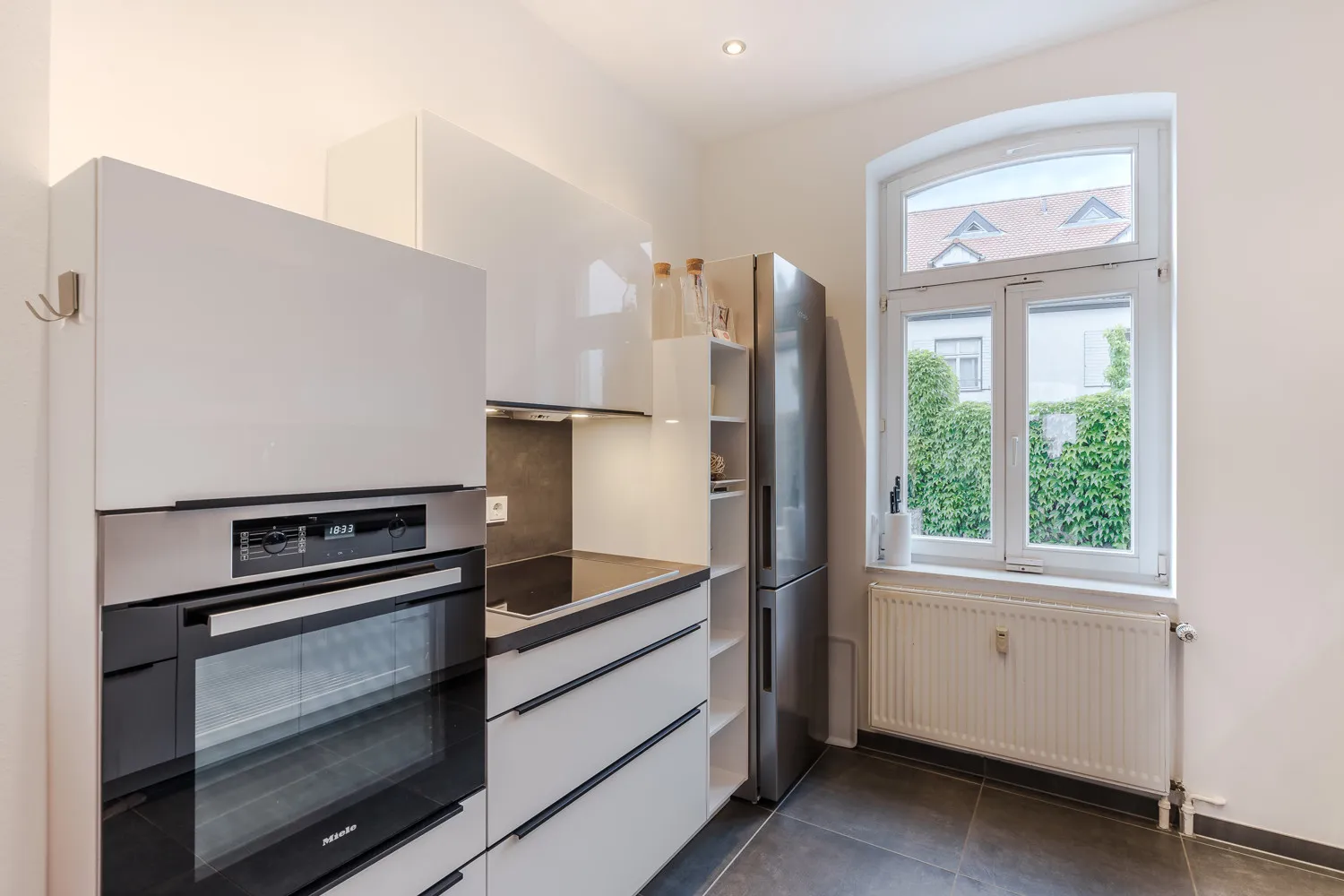 Schöne moderne Einbauküche