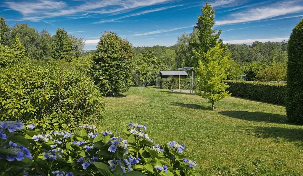 Großzügiges Gartenparadies