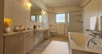 von_poll_real_estate_property_25141042a_image_9