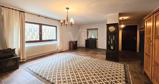von_poll_real_estate_property_25141029_image_11