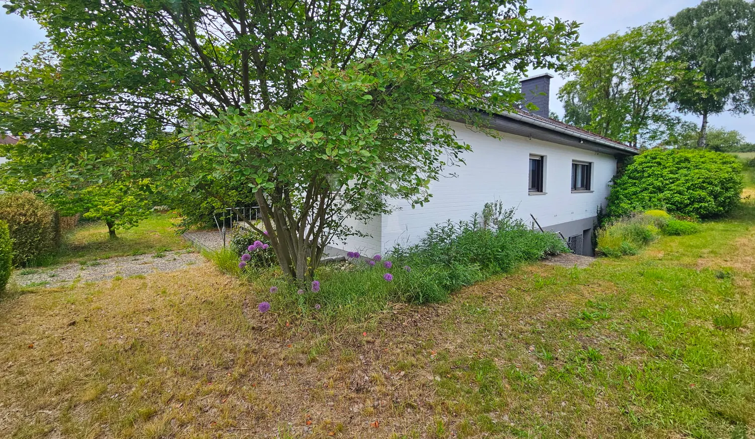 Seitenansicht mit separatem Eingang