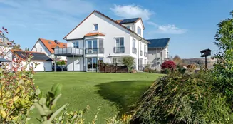 von_poll_real_estate_property_25141061a_image_0