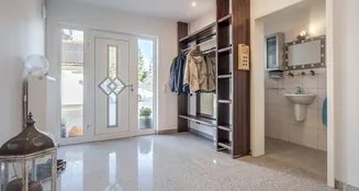 von_poll_real_estate_property_25141061_image_4