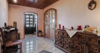 von_poll_real_estate_property_25141054_image_1