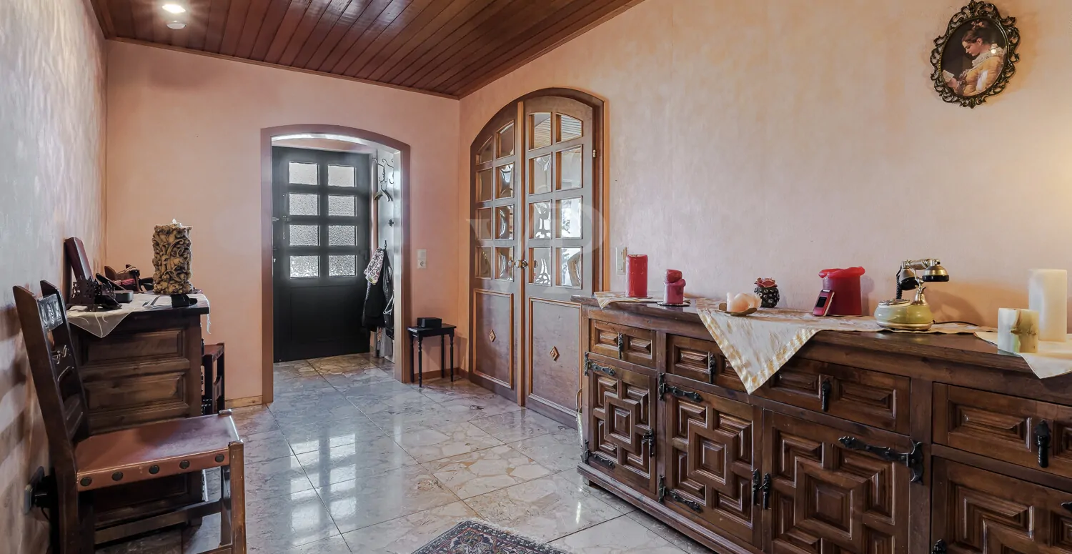 Geräumiger Eingangsbereich