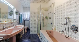 von_poll_real_estate_property_25141054_image_8