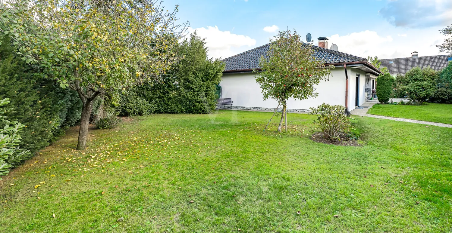 Garten mit Obstbaumbestand