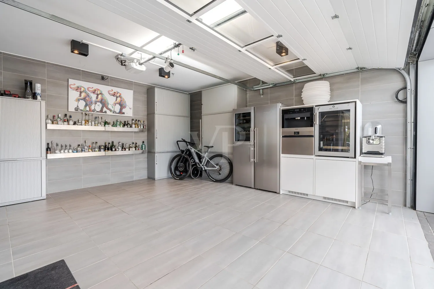 Als Partyraum nutzbare Garage