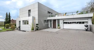 von_poll_real_estate_property_25141019_image_24