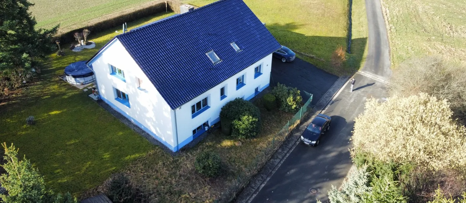 Herrliche Feldrandlage