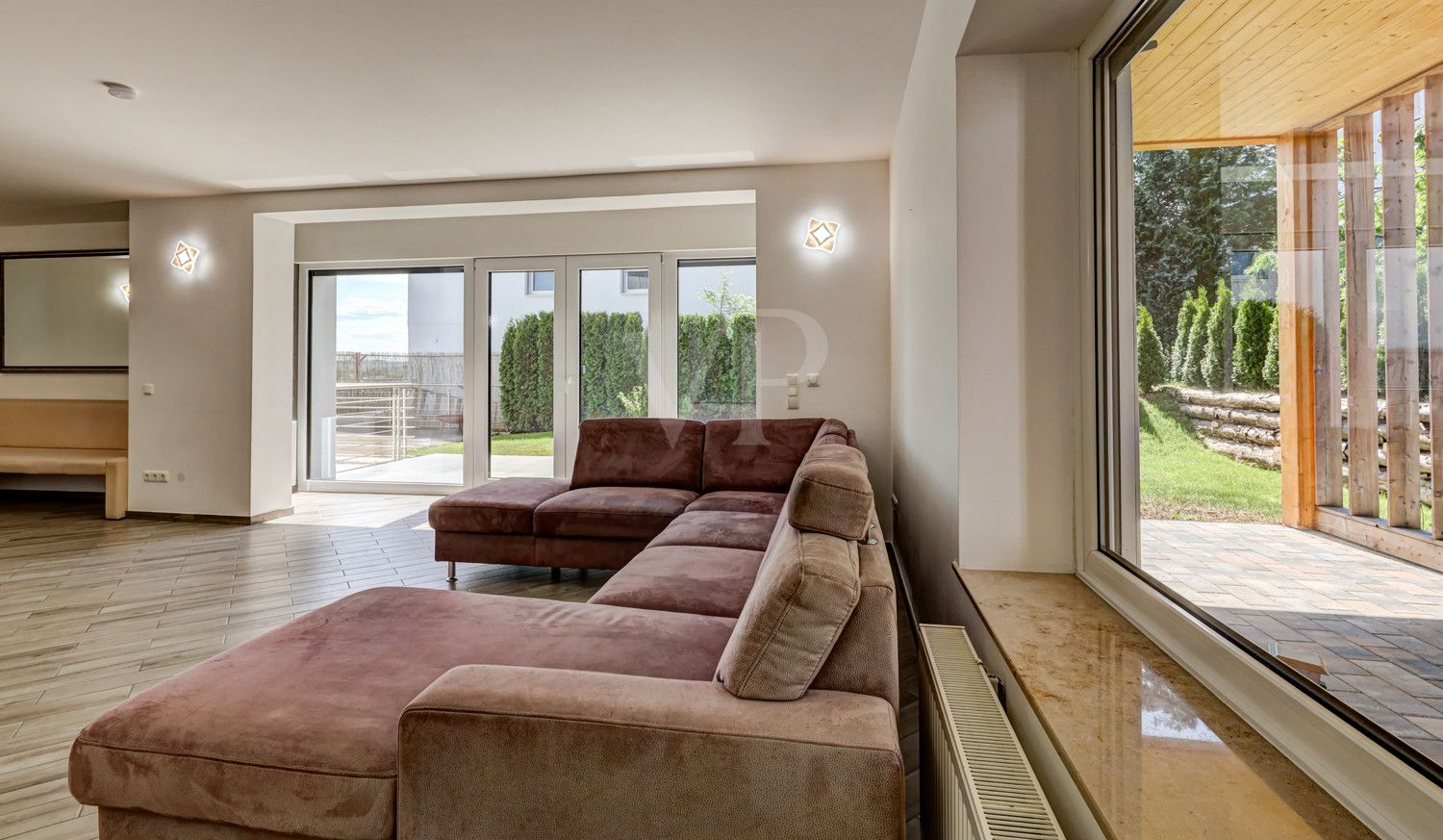 Wohnzimmer mit Terrassenzugang