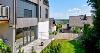 von_poll_real_estate_property_25141025_image_0