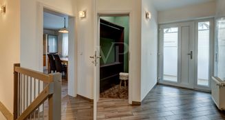 von_poll_real_estate_property_25141025_image_14