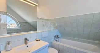 von_poll_real_estate_property_25141021b_image_12