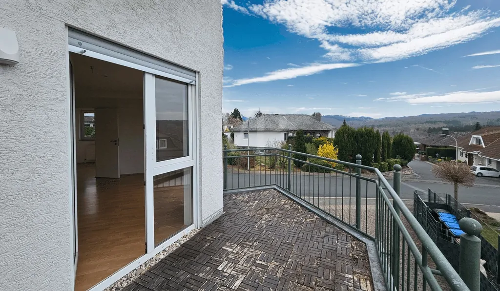 Balkon mit Blick ins Grüne