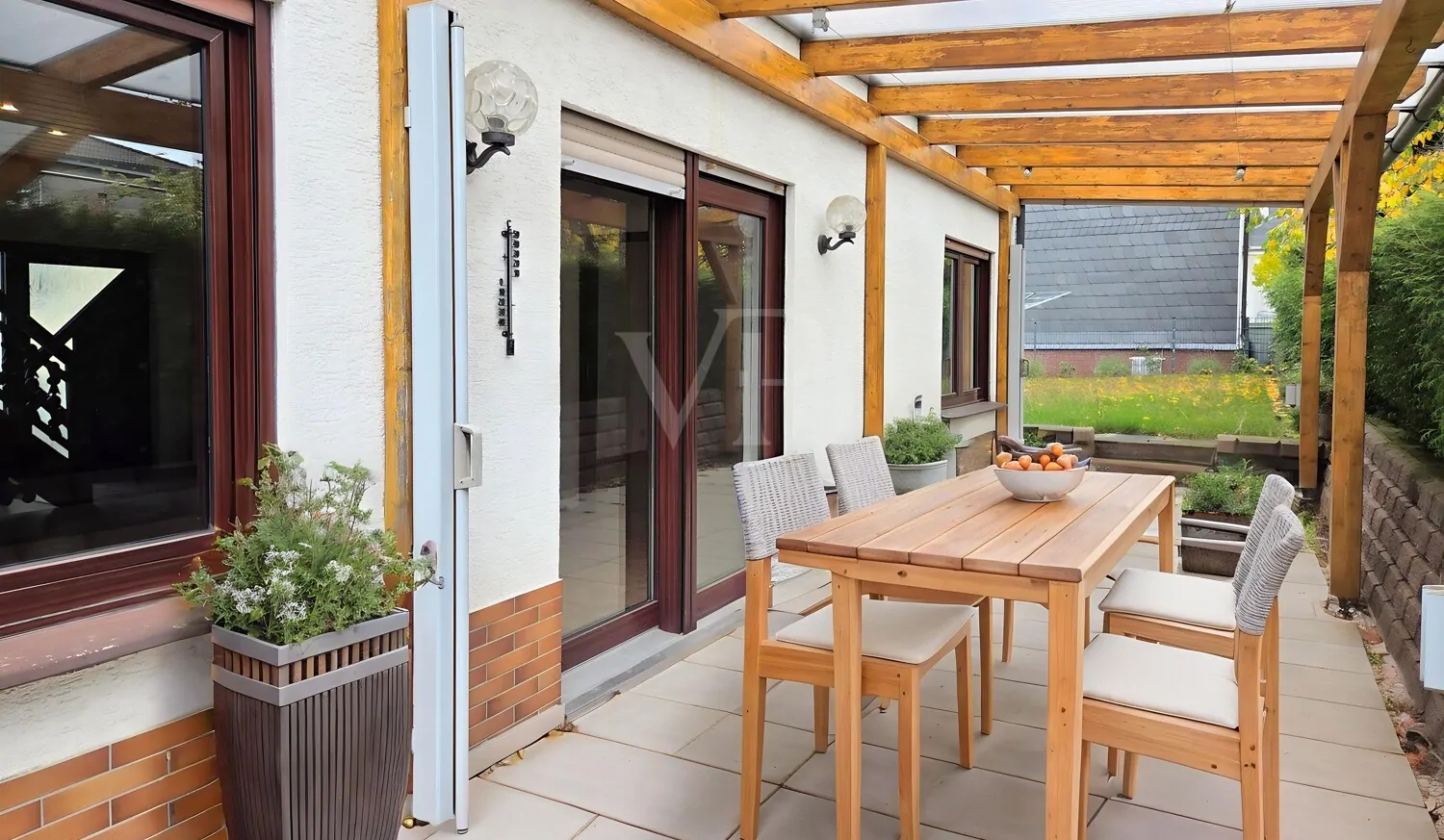 Möblierungsbeispiel überdachte Terrasse