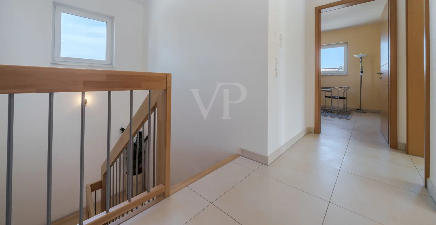 Lichtdurchfluteter Flur