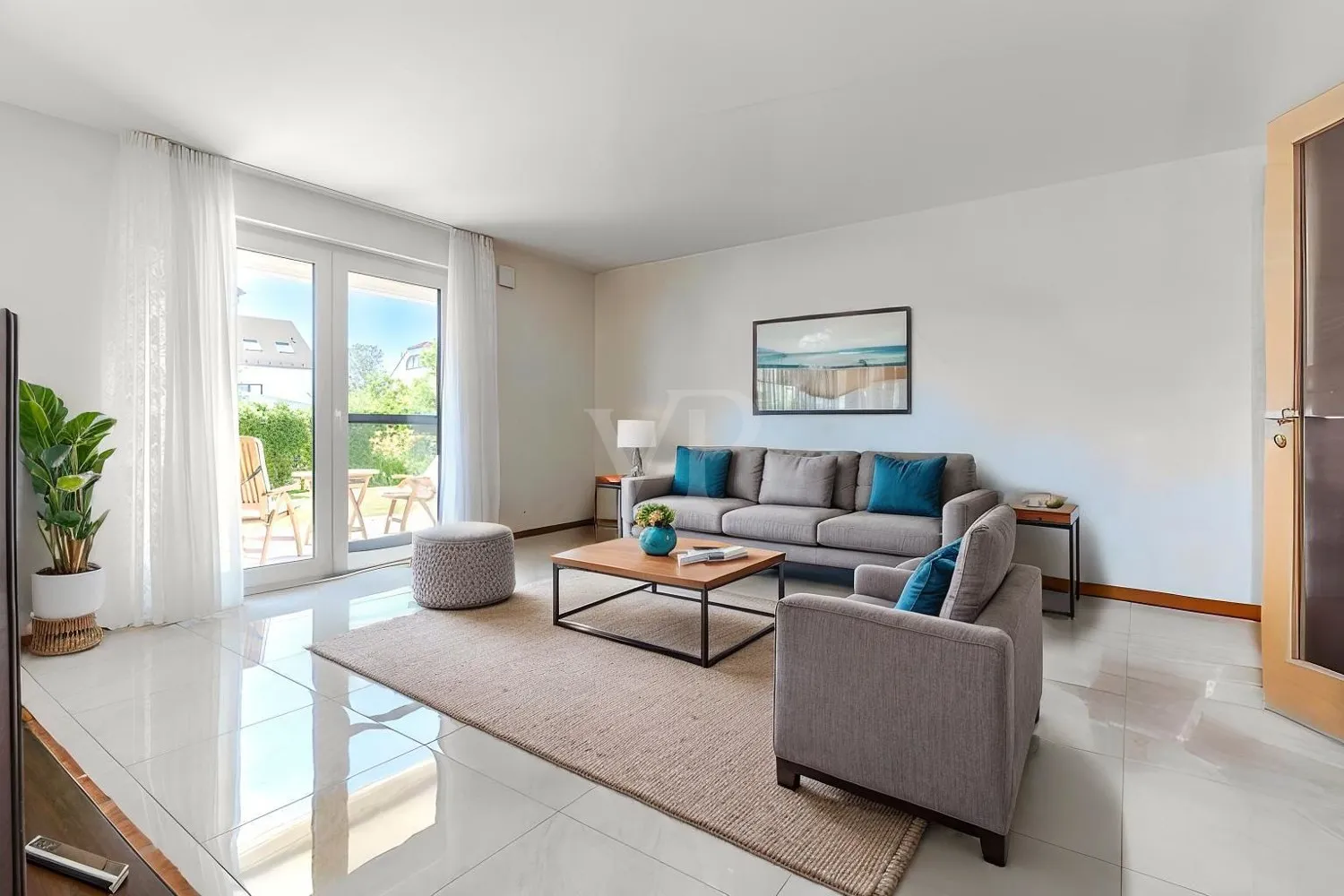 Modernes Energiesparhaus KfW55 in begehrter Lage von Usingen mit Sauna, EBK, Garage und Gartenidylle