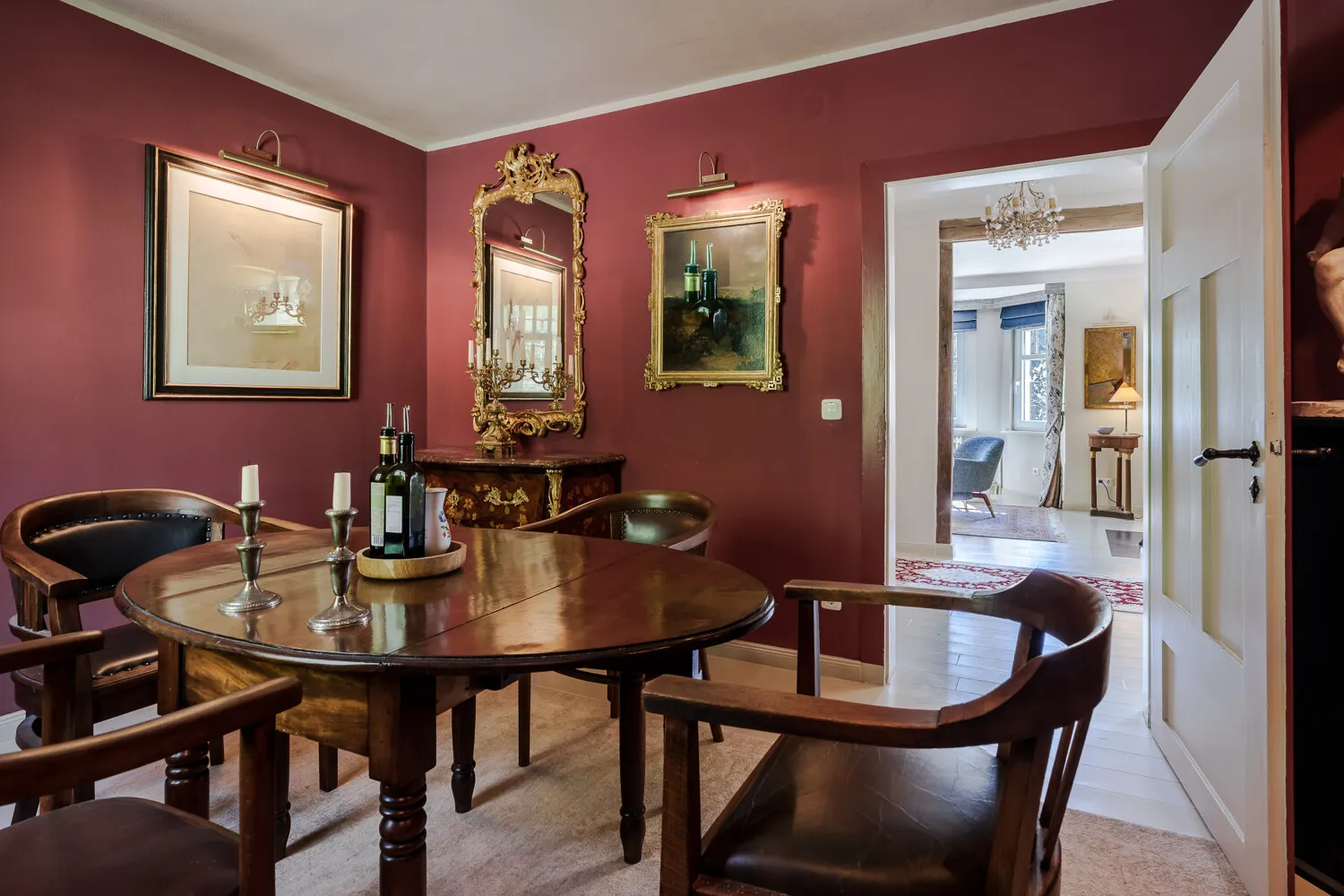Separates Esszimmer