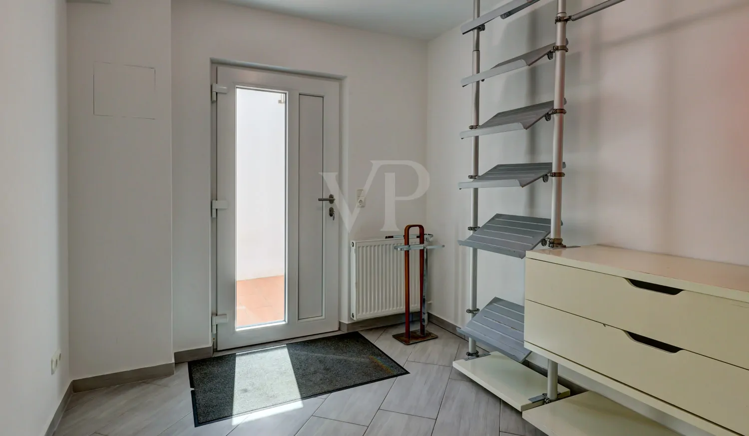 Separater Eingang im Untergeschoss