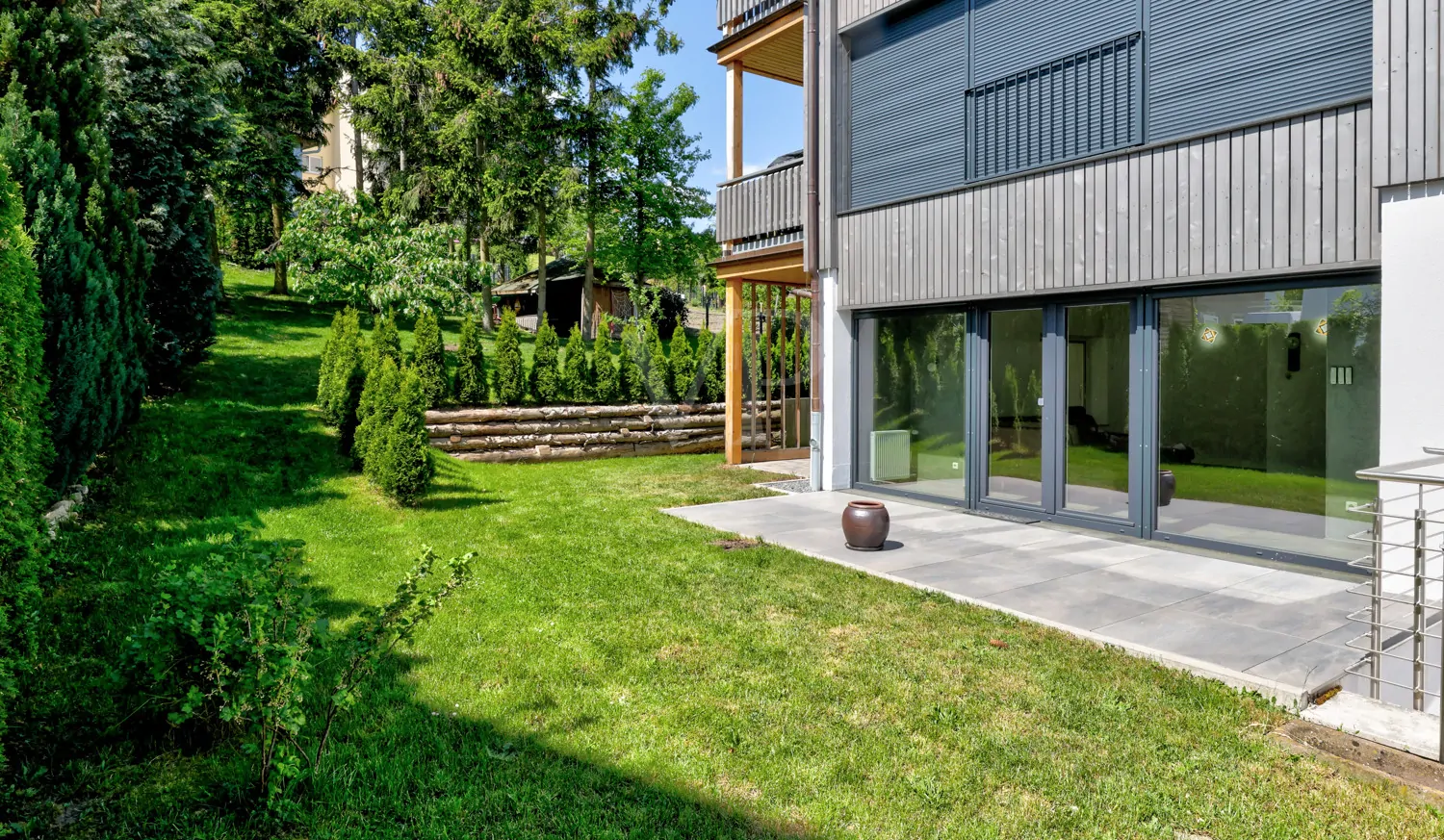 Gepflegtes, modernes Gesamtbild