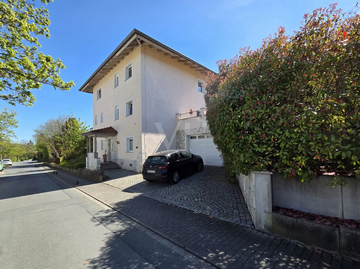 Straßenansicht