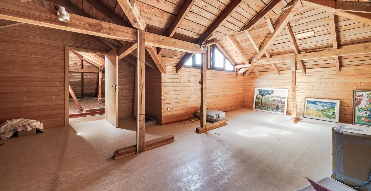Großes Ausbaupotential im Dachboden